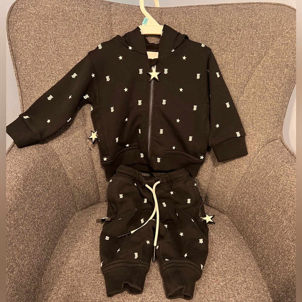 NWT Burberry kids star monogram sweatsuit